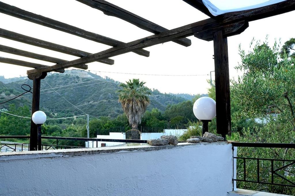 Three Sisters House Villa Mola Kalyva Exterior foto